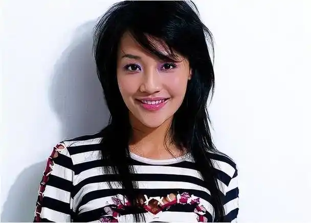 演员潘星谊去世13年后,她的男友已结婚生子,父母的坚持让人感动