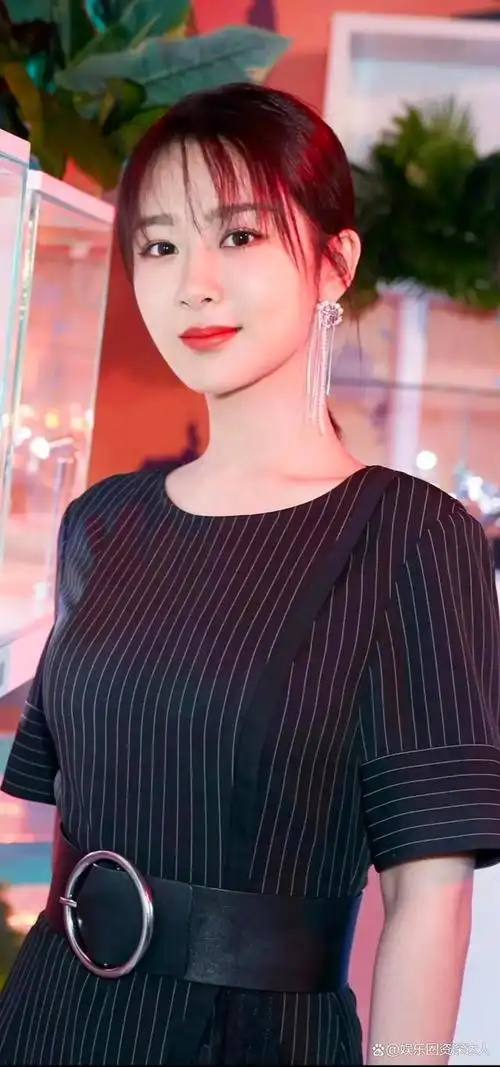 杨紫,1992 年 11 月 6 日出生于北京市.