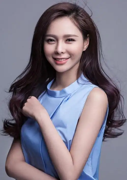 天真单纯,典型"傻白甜"沈梦辰写真沈梦辰,湖南地方频道的选美出身,她