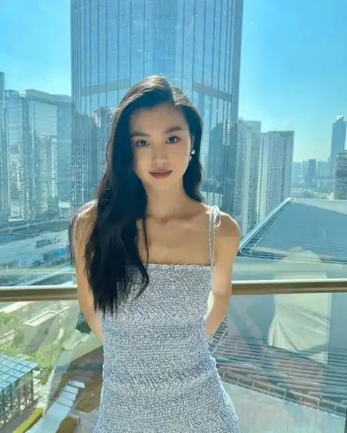 法国超模陈瑜成为中法文化宣传大使!_政治_estelle_未来