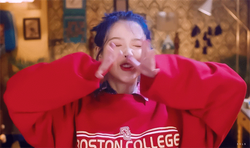 李知恩 iu 动图 cr.森山梨守