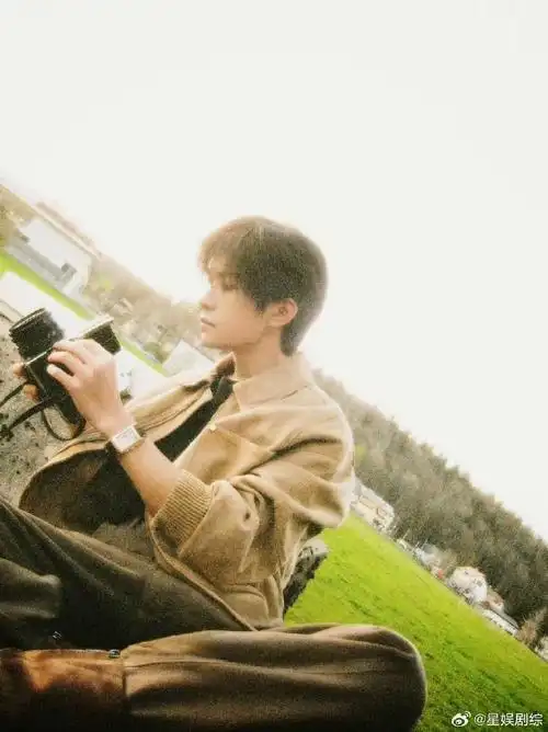 ccd镜头下的易烊千玺##易烊千玺ccd随拍