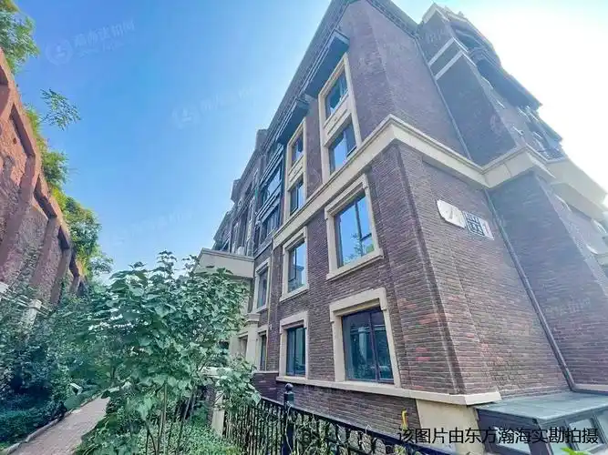 豪宅门头沟西山艺境华墅1号楼2单元104室下叠别墅