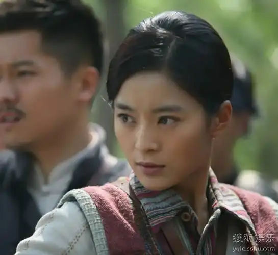 《战旗》年度收视创纪录 王媛可稳坐龙年视后