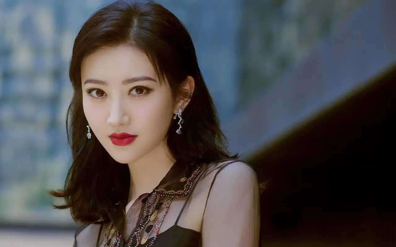 景甜优雅性感高清桌面壁纸_大陆明星_壁纸下载_美桌网