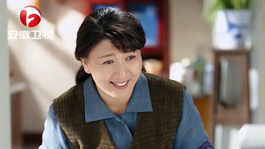 俺娘田小草小草进城当保姆雇主嫌她没文化小草用实力征服他