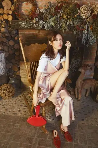 小金牙张鑫曝最新写真