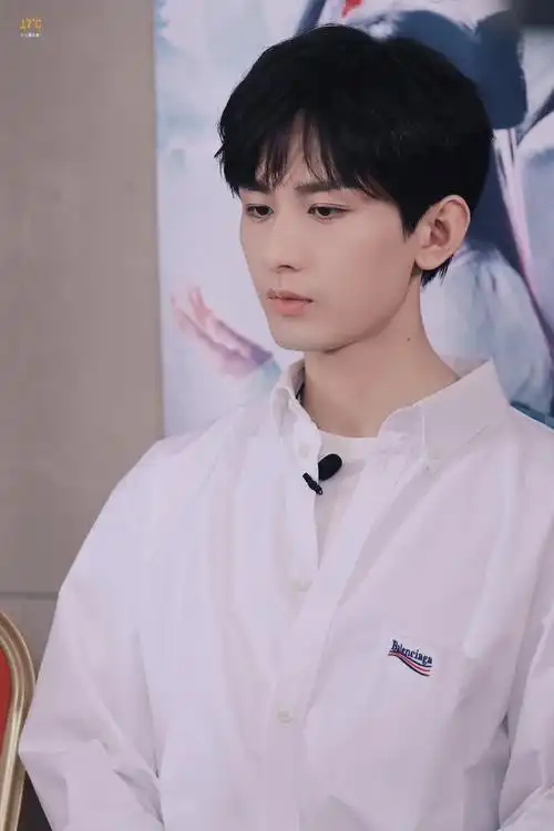 成毅考古&存档【成毅2020活动】2020年8月16日,成毅琉璃直播,照片合集