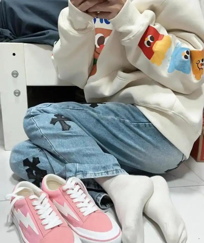 网友:不懂就要问,为什么女生都喜欢穿白袜子?