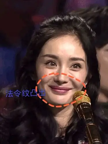 杨幂近照愈发显老,完全失去了在仙剑中的灵动,让人不仅感叹,虽然衰老