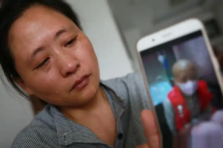 患癌女孩的愿望当名医生治好小朋友妈妈们就不会天天哭了