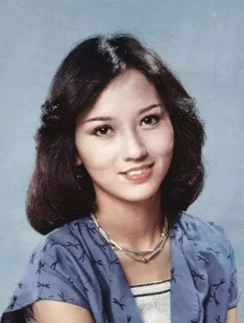 细数七八十年代那些怀旧的时髦发型!