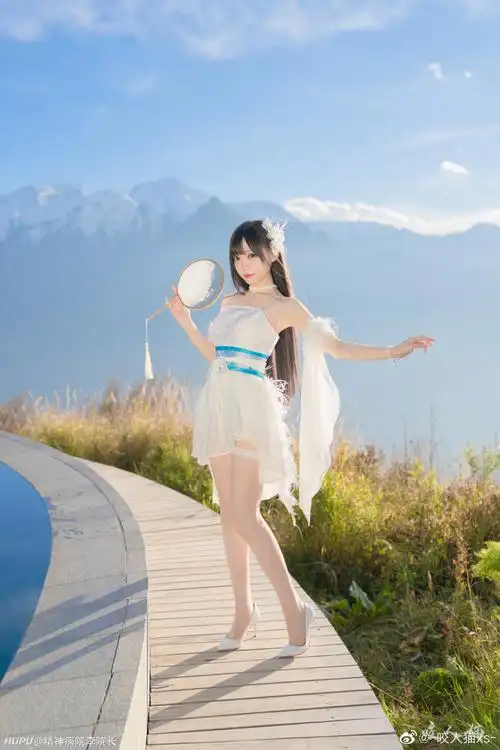 [热点话题]b站呆萌up主咬人猫的腿照什么水平?