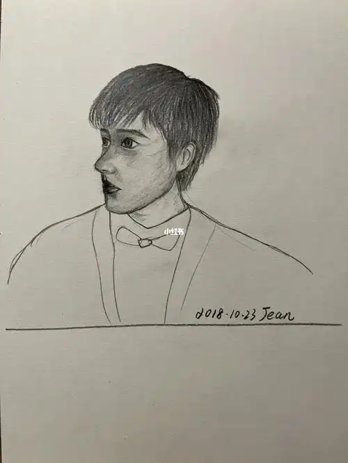 又找到一张以前画的刘昊然