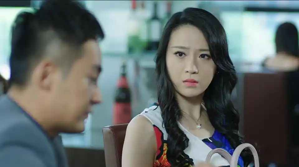 电视剧《风光大嫁》今天隋然终于抬起头来做男人了,人都自信了不少 .