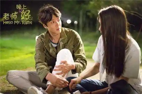 电视剧《老师晚上好》播出时间,预告片,主题曲,演员表及剧情介绍