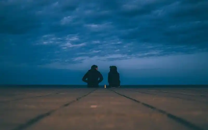 甜蜜情侣背影图片壁纸-人物壁纸-高清人物图片-第12图-娟娟壁纸