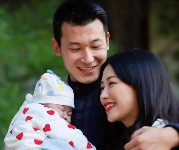 朱珠父母是谁家世到底有多强大老公王昀佳真实身份是富二代吗