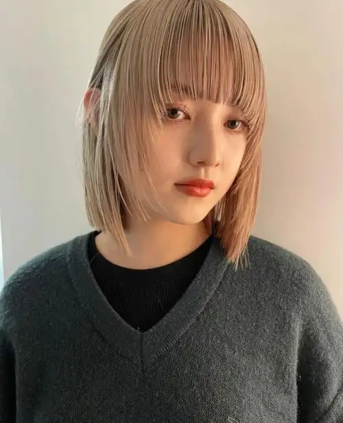 日系短发层次感短发