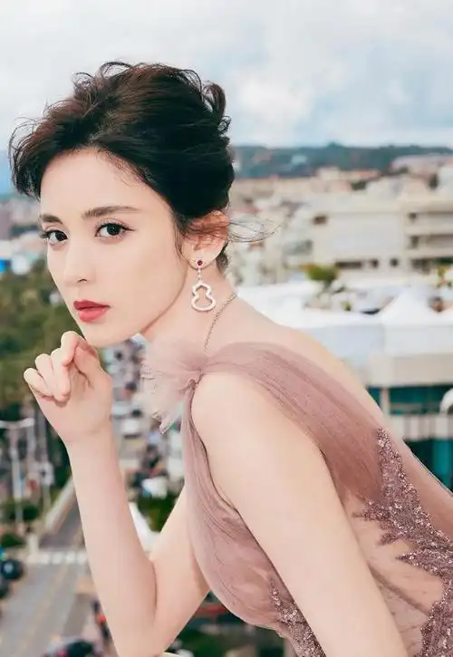 古力娜扎高清图片第1792期