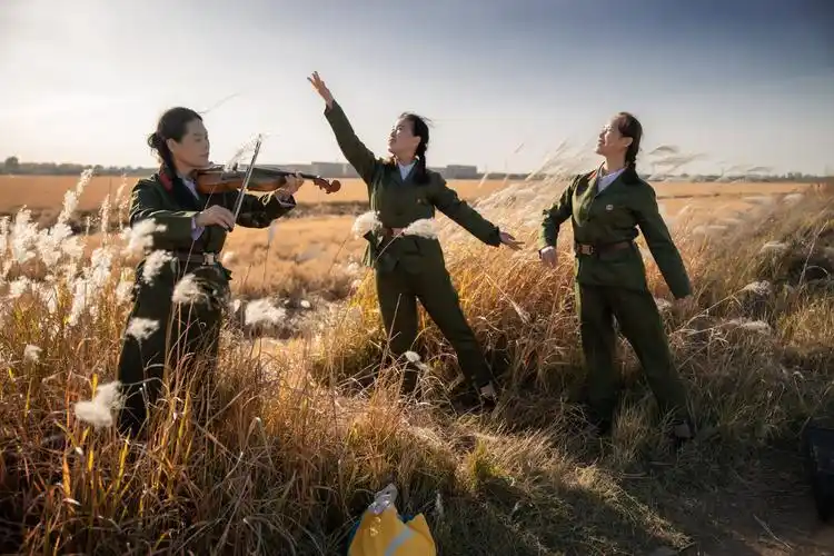 女兵,永远的《芳华》续