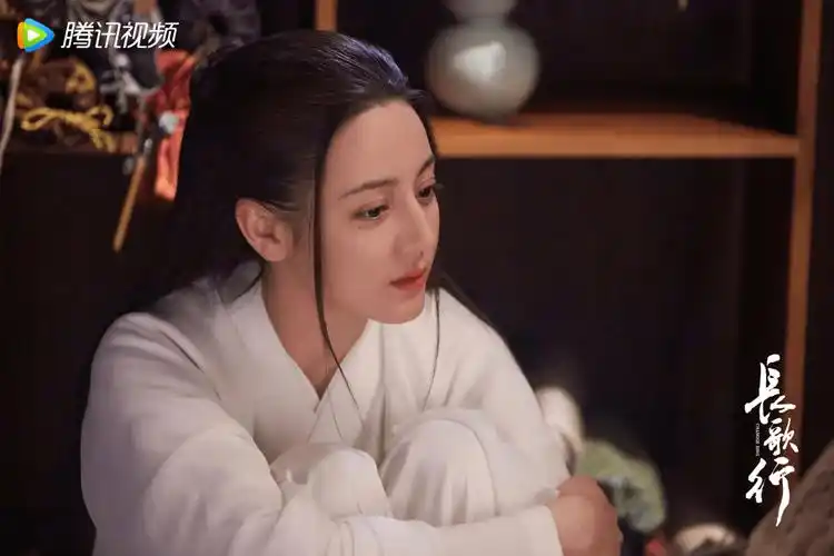 迪丽热巴《长歌行》热播 李长歌流云观悟道获成长