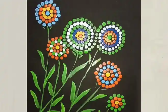 幼儿画鲜花简单又漂亮:怎么用棉签点画花朵(步骤图解)