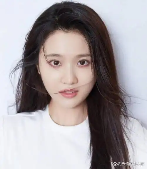 30岁张文慧,清纯中透着性感!