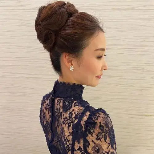 高贵优雅的发型,那种典雅的气质是你披散着头发怎么也体现不出来的