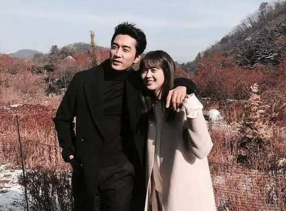 宋承宪与女演员关系暧昧,刘亦菲的反应坐实情变传言_高雅拉_发声_ins