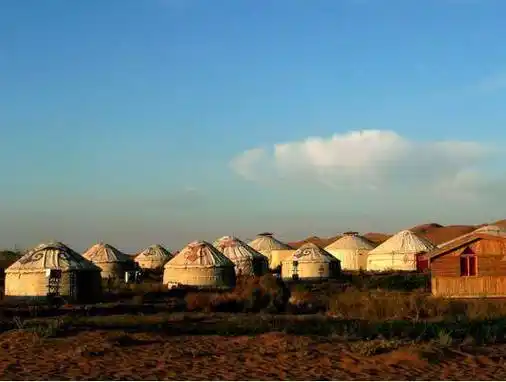 蒙古人一家都住蒙古包要洗澡上厕所怎么办听听过来人怎么说