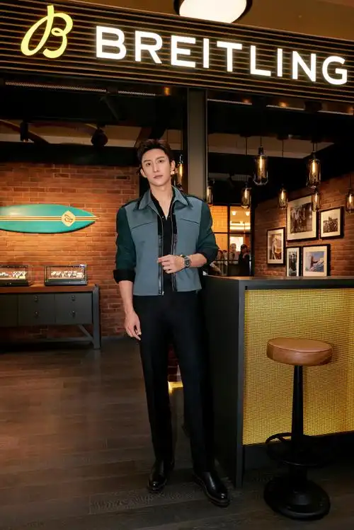 百年灵140年##百年灵##百年灵航空计时##百年灵品牌代言人黄景瑜#一