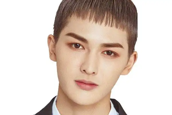 朱正廷新发型被调侃,网友:扫一扫可以带回家吗?