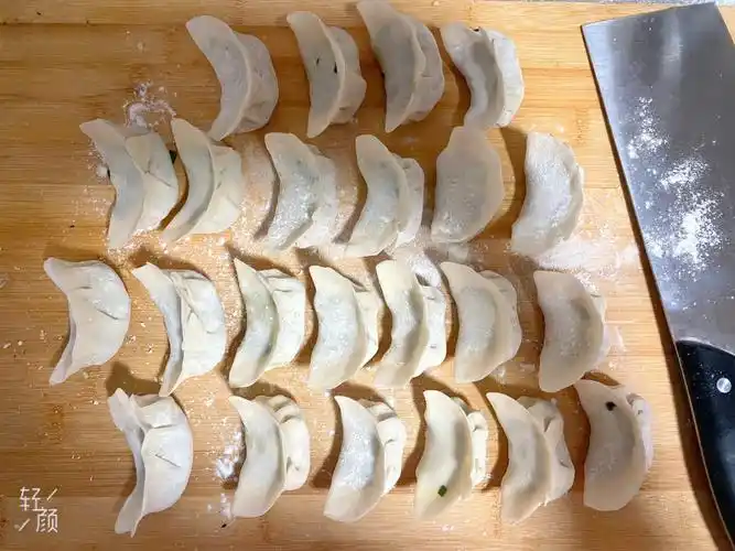 国庆回不去,又想吃家里的饺子,只能自己动手了味道还不错哈哈哈哈哈哈