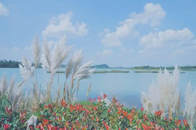 贵阳周边游月亮湖