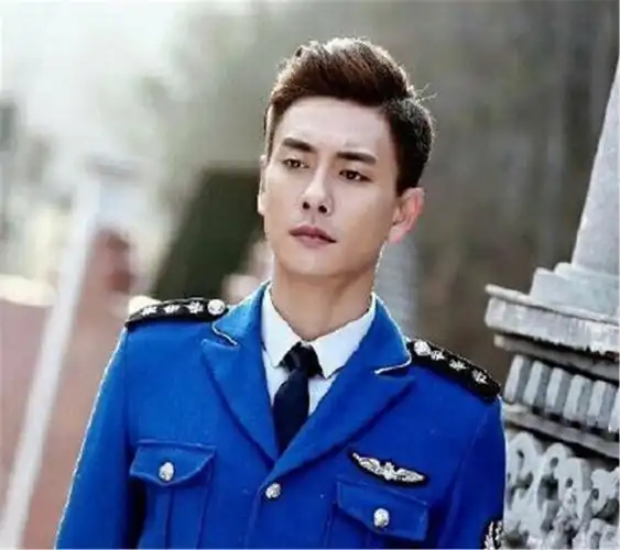 警匪剧来了!黄宗泽参演《飞虎极战》做飞虎 将大晒肌肉?