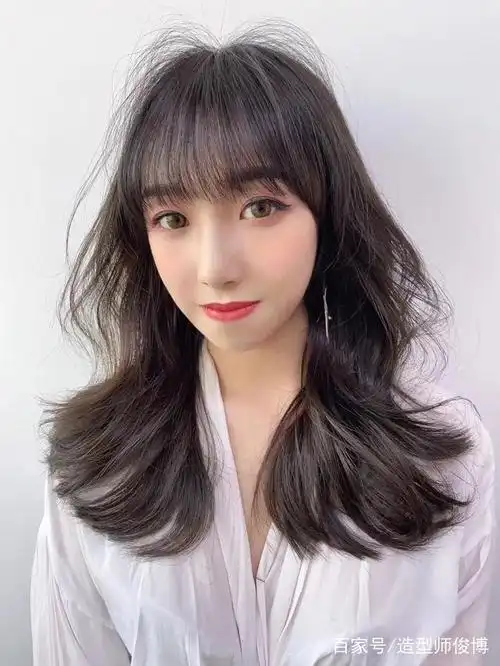 2020年精选发型推荐,瘦脸减龄还有少女感,适合所有人!