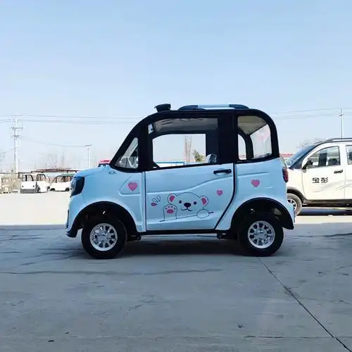 电动四轮家用接送孩子老年代步车 四门四座女士电动轿车