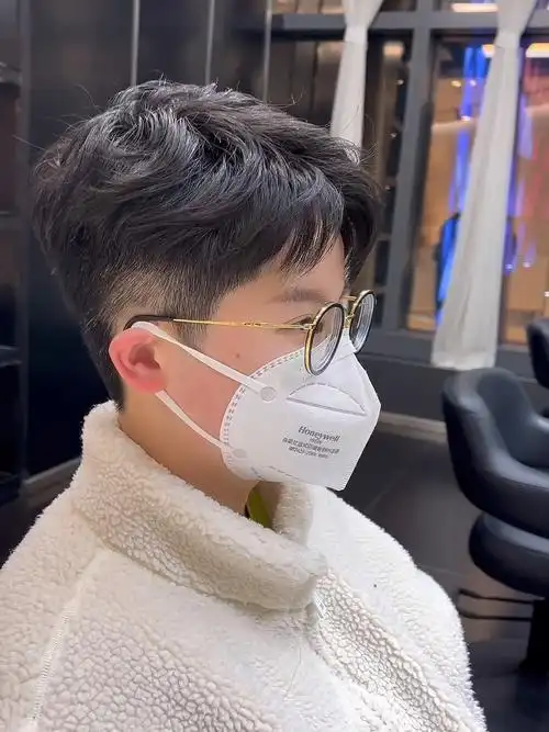 这款蝴蝶烫过度尴尬期#重庆烫发染发 #重庆哪里做头发好 #今日发型