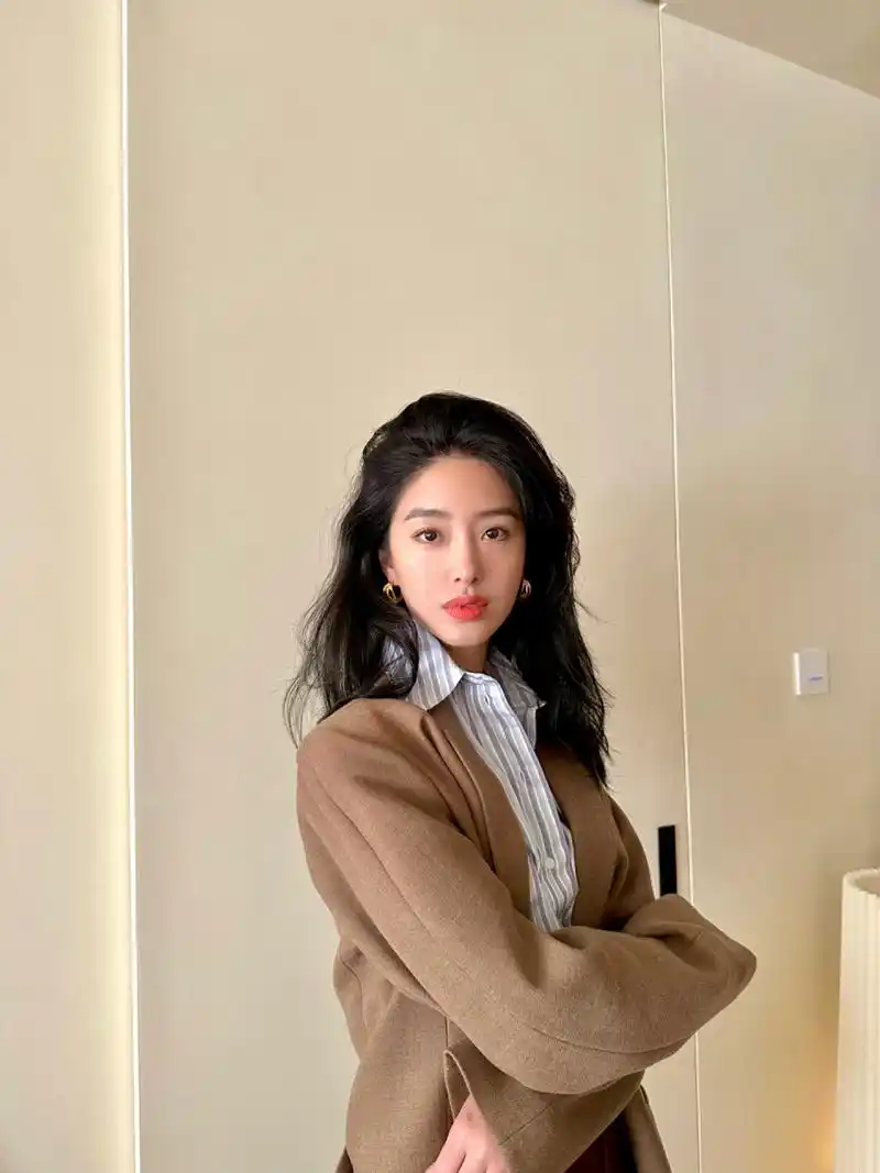 真的好喜欢杨采钰这种长相啊.