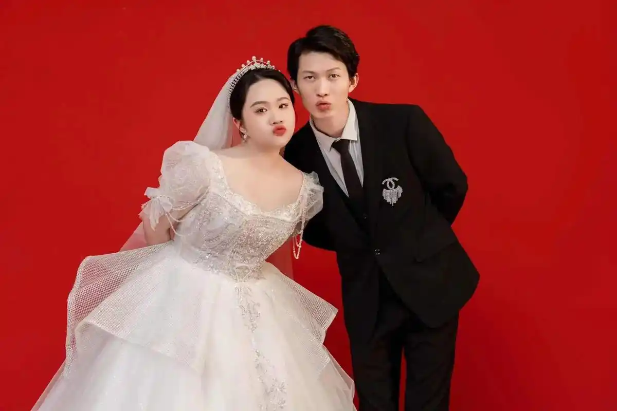 结婚典礼beaulycamer时间2024年1月28日地点白沙镇福兴村四屋张农历