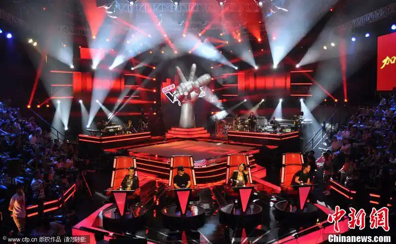 那英刘欢庾澄庆杨坤欢乐录制《中国好声音》