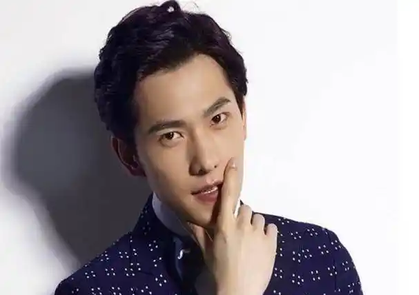 夜华被批不走心,杨洋也从阳光少年变成了油腻的霸道总裁_许弋_角色