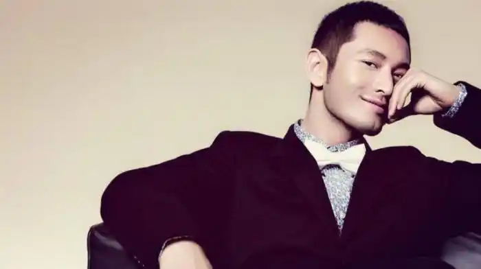 黄晓明旧照,黄晓明一张旧照被翻出