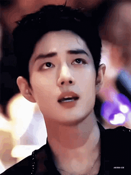 近朱者赤,近你者甜!肖战的笑容可以治愈世上的一切,晚安!