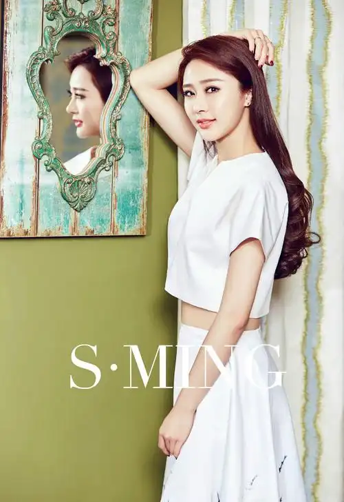 >陈冰(chen bing),1990年5月1日出生于吉林省延吉市,中国流行乐女歌手