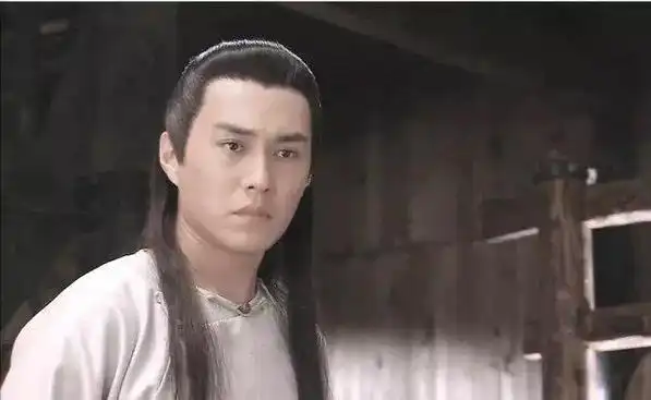 靳东的这六部古装剧,不全是古装黑洞,有几部就很帅