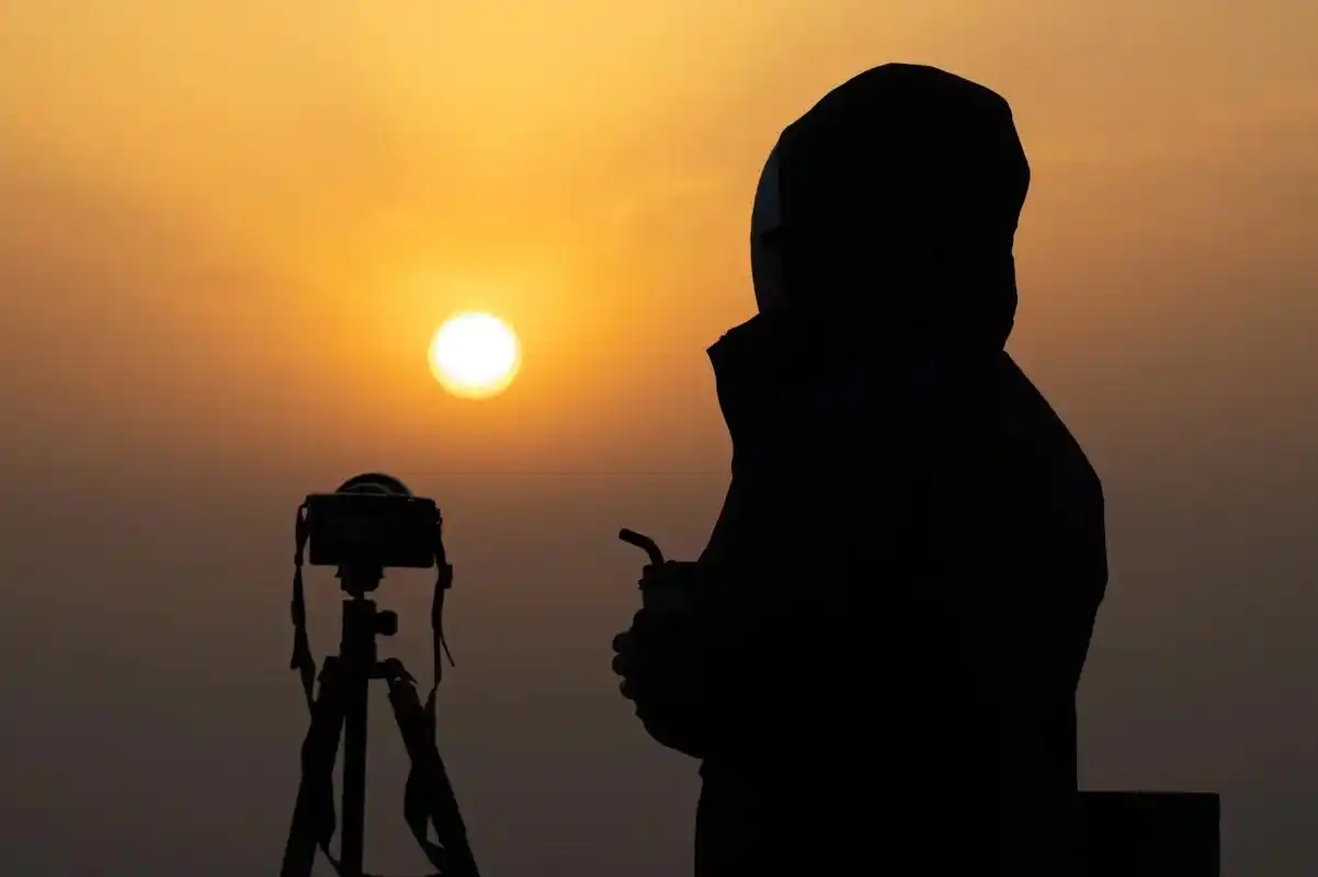 风景如刀锋般锐利.人物如奶油般化开.是兄弟就用#尼康 nik - 抖音