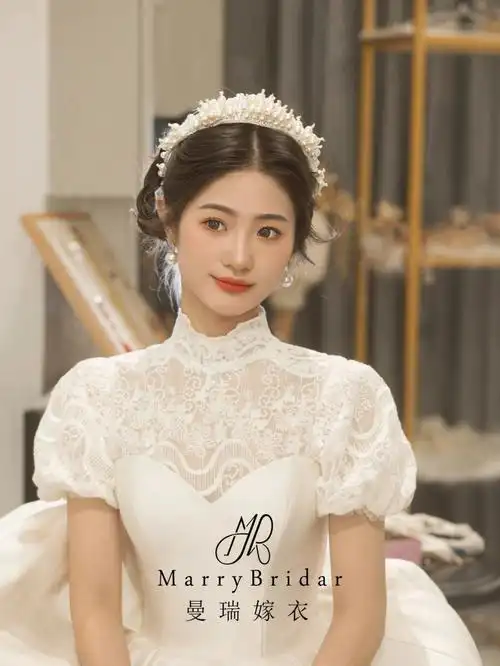 法式复古妆容发型