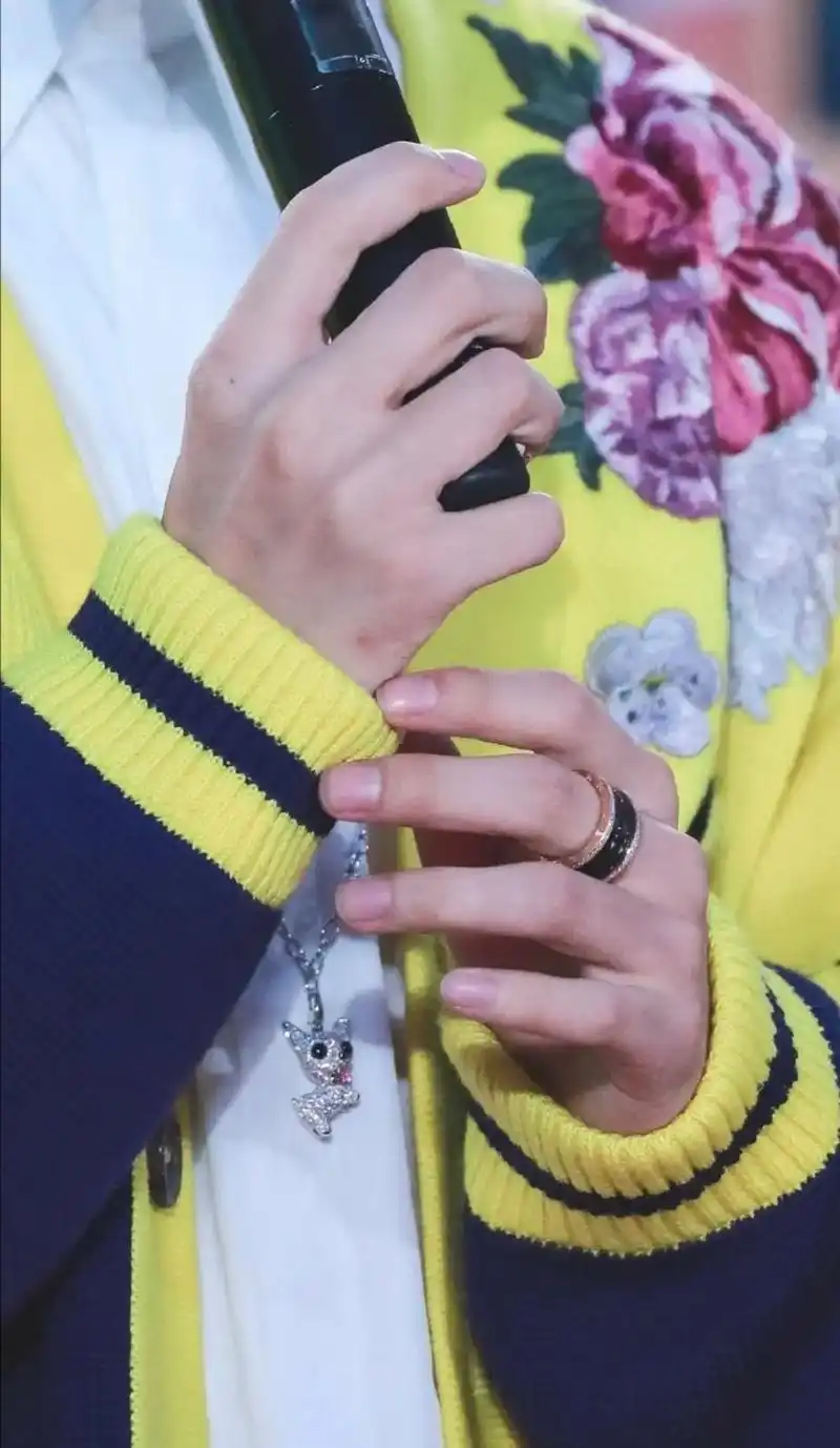 fyp 论王俊凯的手到底有多好看,太绝了999999#王俊 - 抖音